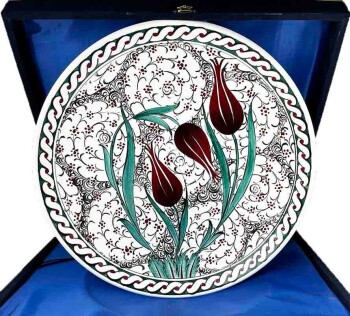 VIP Gift for State Officials Halic and Tulips Iznik Ceramic Plate - Çini Evi