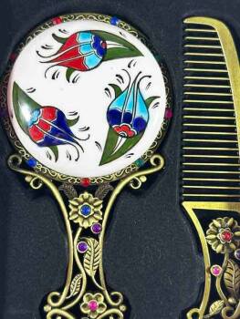 Zarif Laleler Desenli Taraklı Ayna Seti - Çini Evi (1)