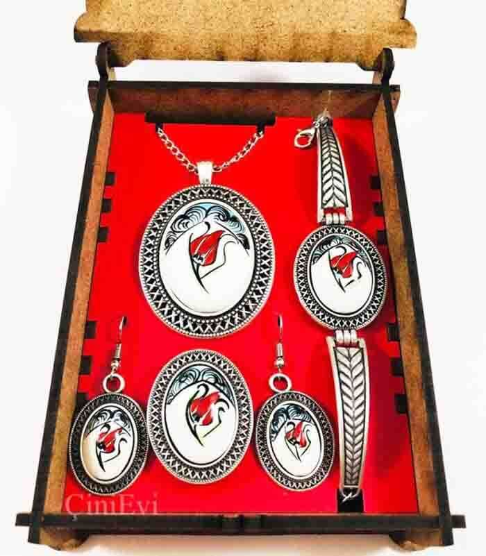 Zarifes Tulpen-Iznik-Keramik-Schmuckset - 1